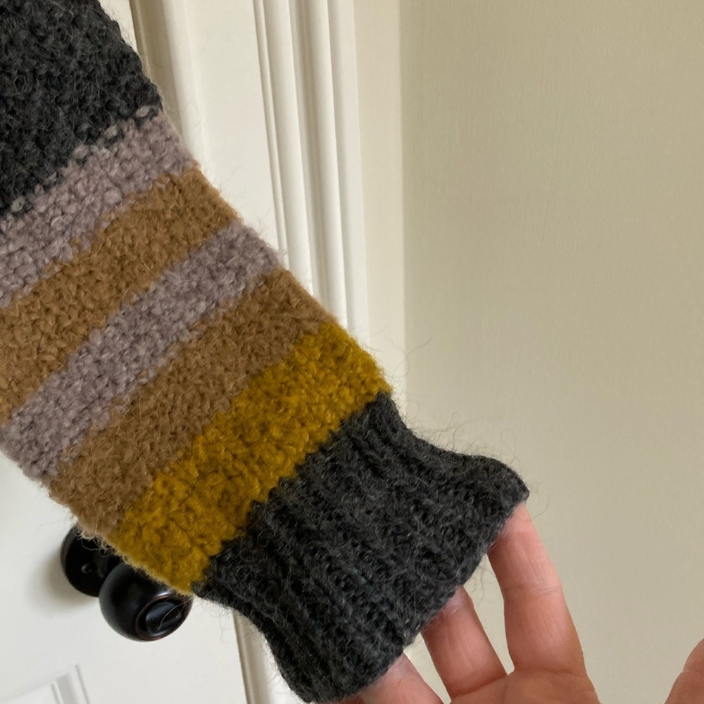 Elizabeth and James Alpaca Wool Blend Yellow Gray Crew Neck Sweater Size Small‎ - Picture 5 of 10